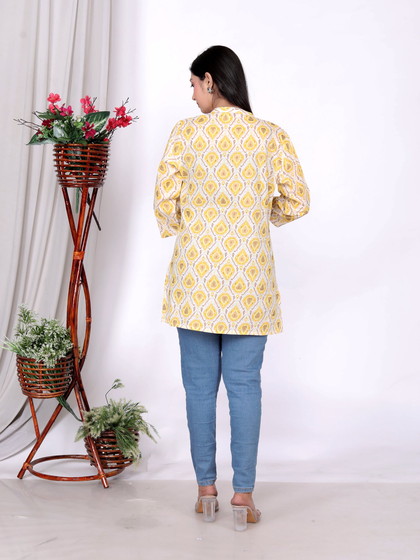 Sakura Women's Yellow Printed Cotton Kurti – Stylish & Comfortable Everyday Wear