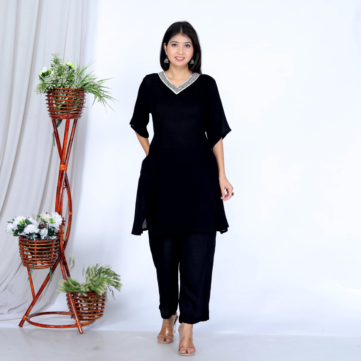 Black Two-Piece Set in 100% Liva Rayon Crepe – Elegant Top & Bottomwear