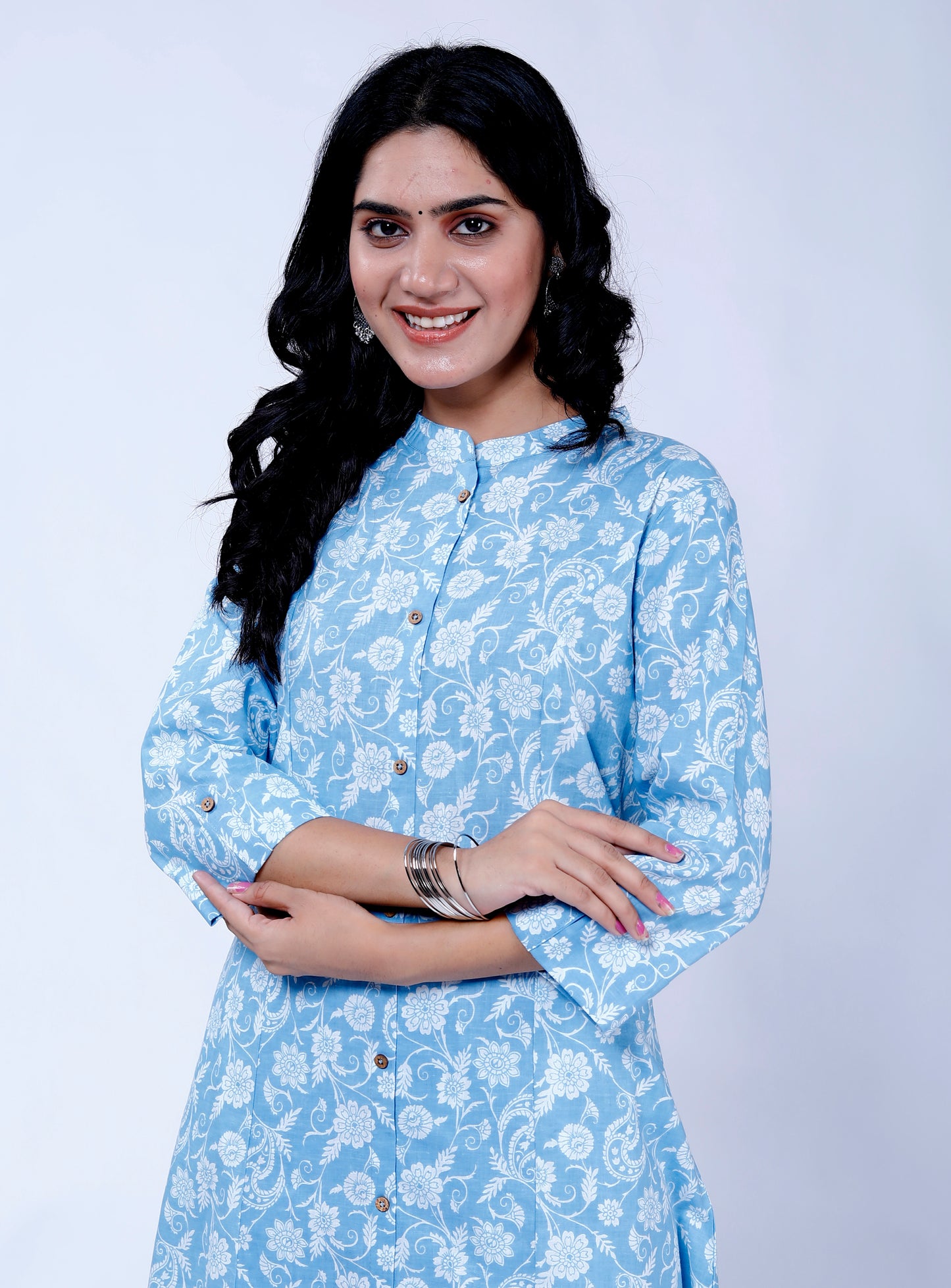 Women’s Sky Blue Floral Cambric Cotton Princess Cut Kurta Set with Palazzo – Pocket-Friendly Ethnic Wear for Casual & Festive Looks